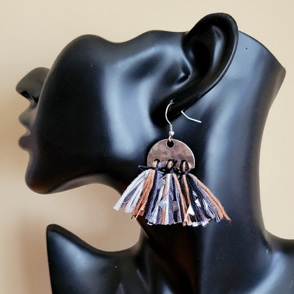 Pair of boho earrings - Picture 1 of 4